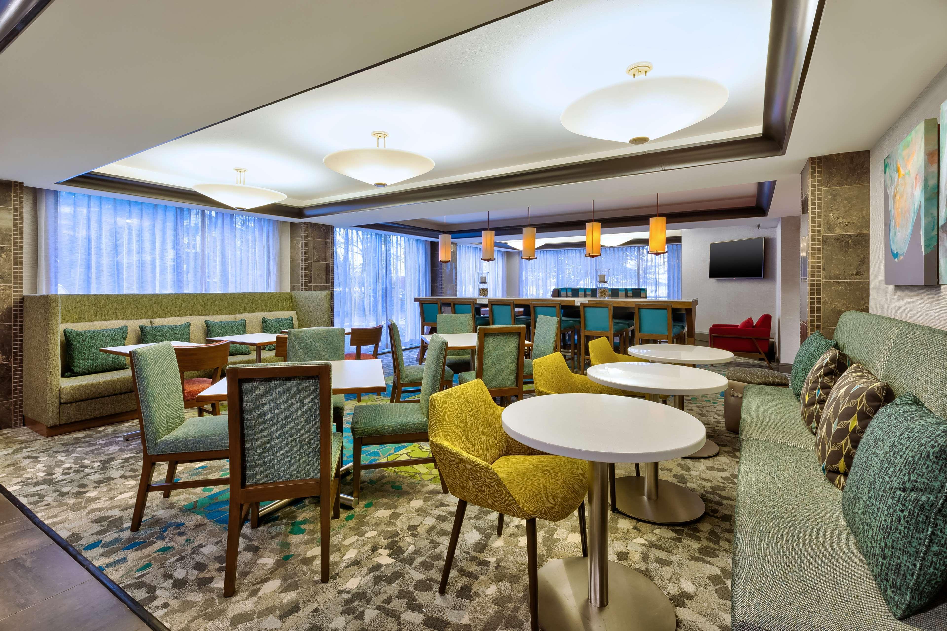 特拉弗斯城汉普顿旅馆酒店 外观 照片